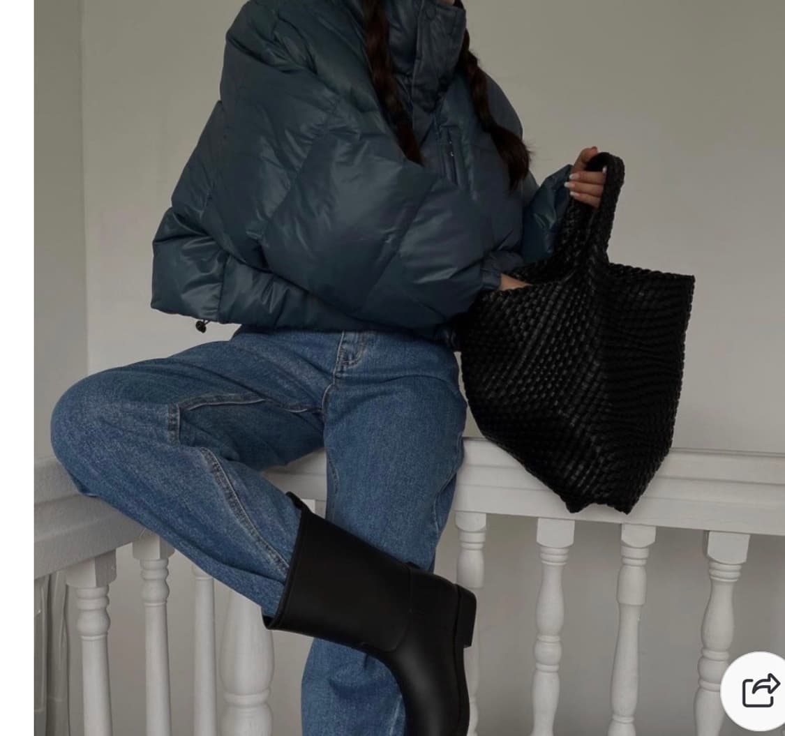 무드나인 다운패딩 판매합니다  상품이미지3