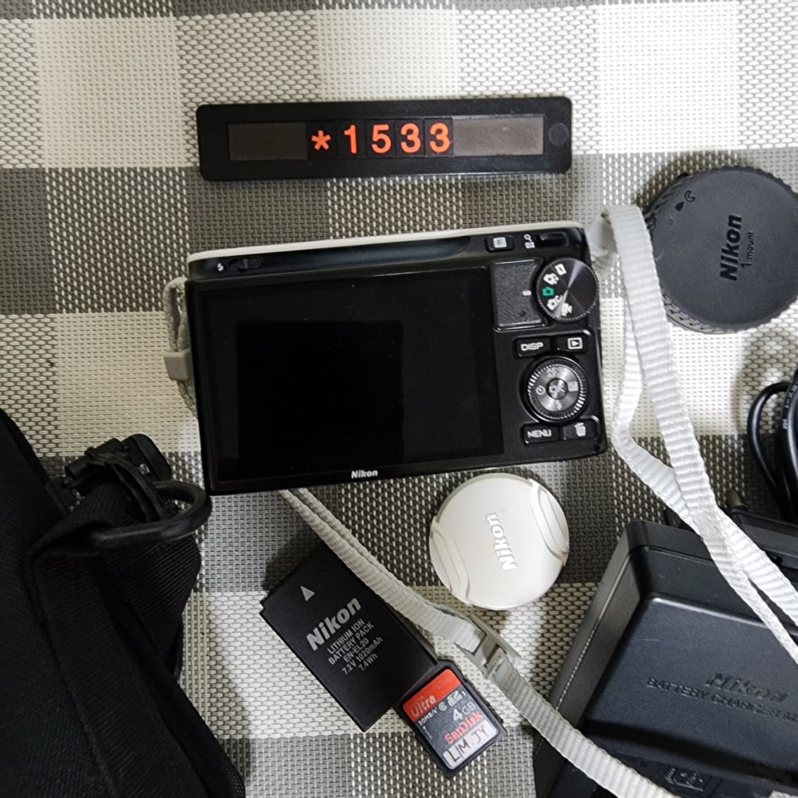 니콘 1 J2 화이트바디 디지털카메라 11-27.5미리 줌렌즈 상품이미지4