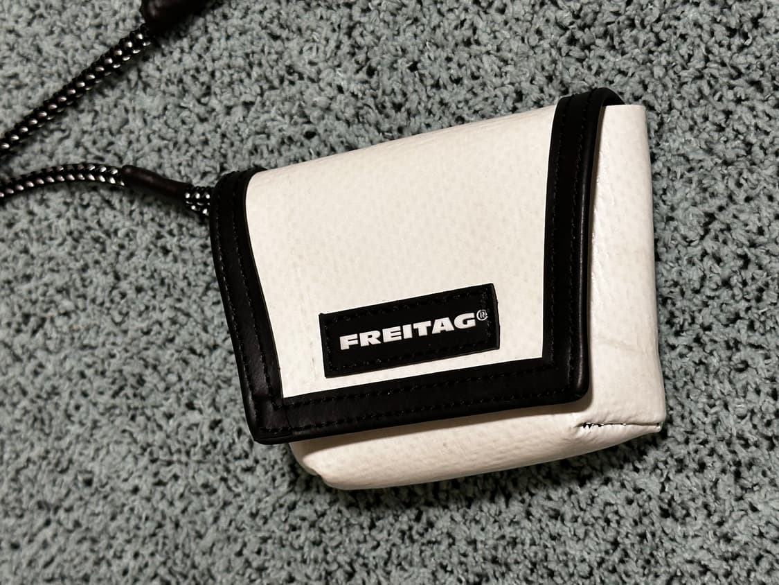 (NEW)새제품 프라이탁 올흰 미니 메신저 키링/에어팟 파우치키링 상품이미지9