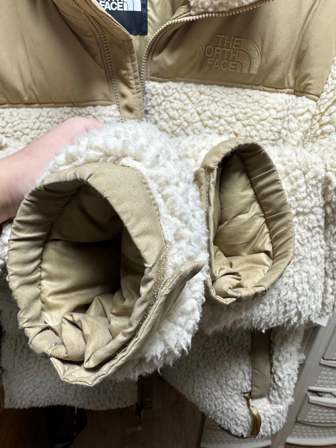 노스페이스 쉐르파 눕시 패딩 샌드 us xl asia xxl 상품이미지4
