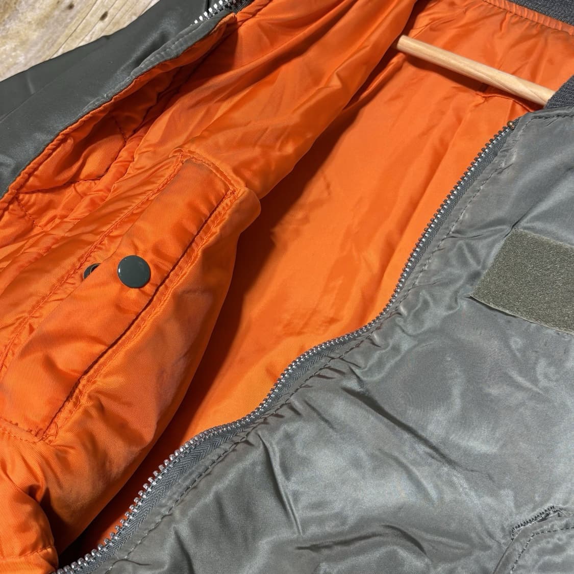 70s 미공군 납품용 알파인더스트리 MA-1 플라이트자켓 카키 상품이미지3