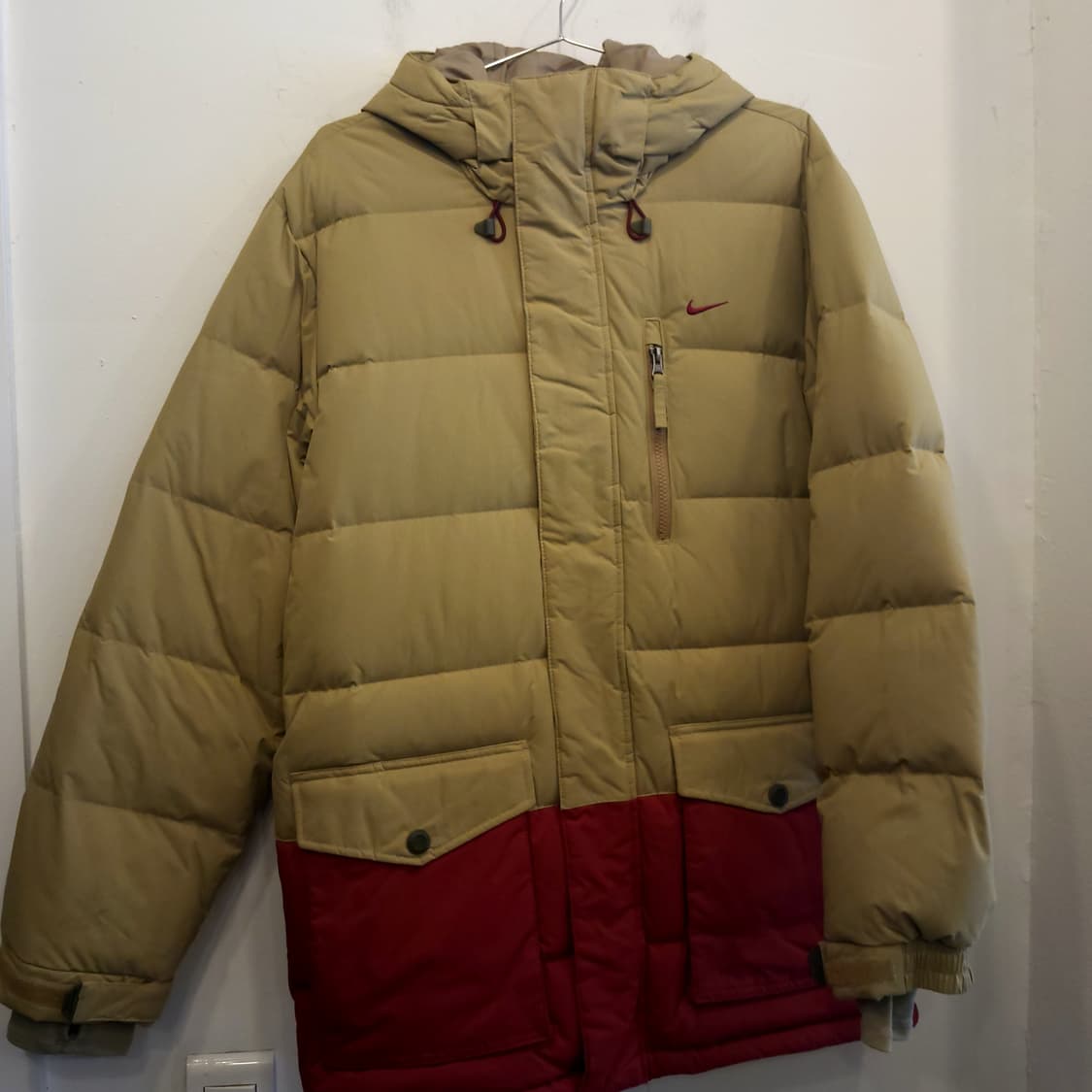 나이키 후드 베이지 버건디 패딩 상품이미지2