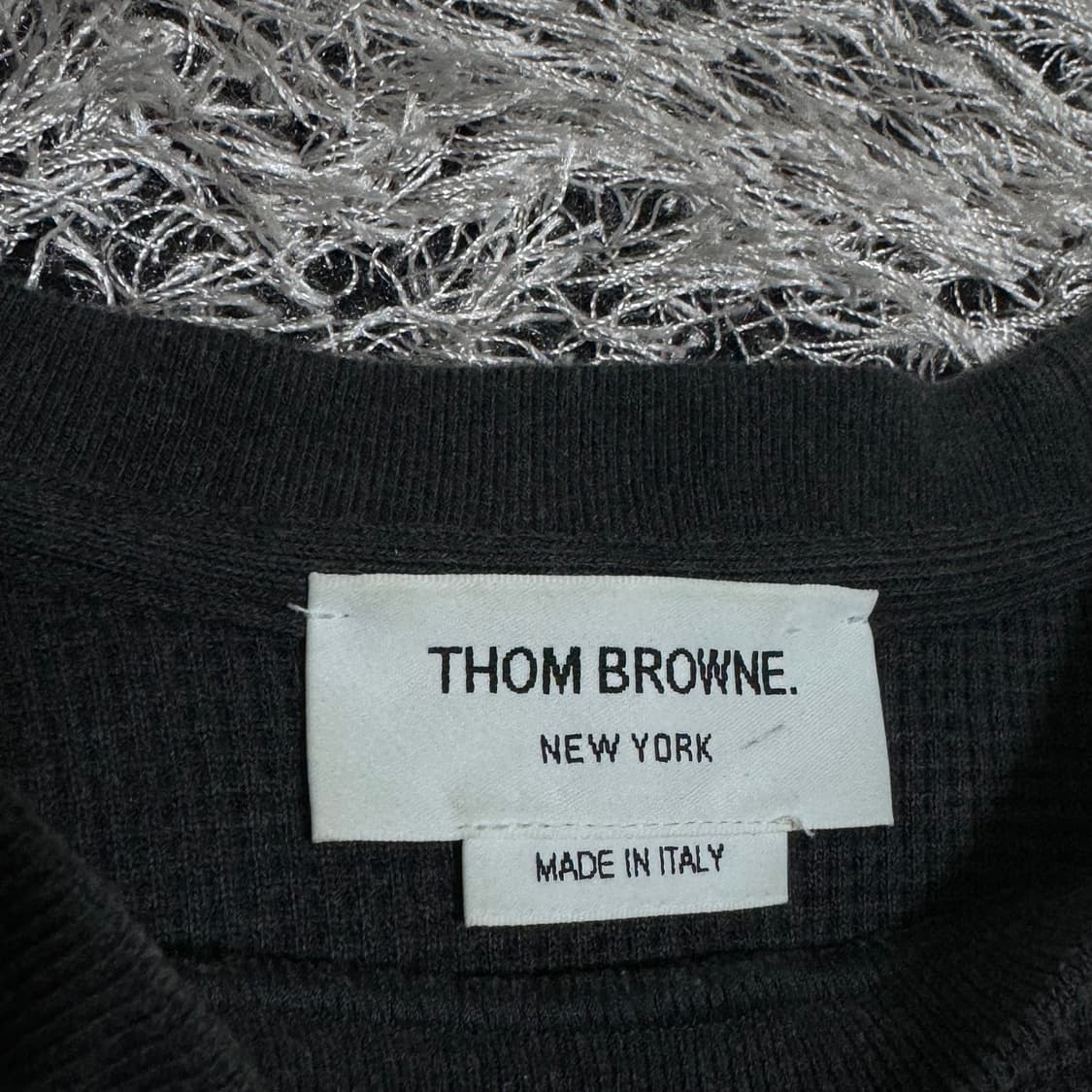 톰브라운 사선완장 와플 맨투맨 그레이 3 상품이미지3