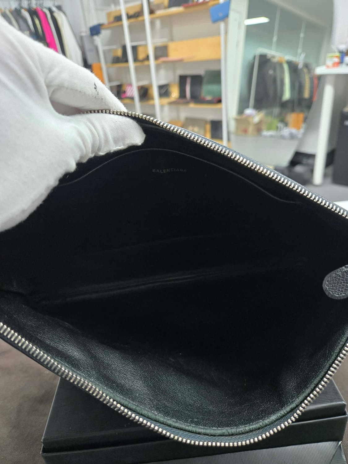 [A급컨디션]발렌시아가 로고 클러치백 상품이미지5