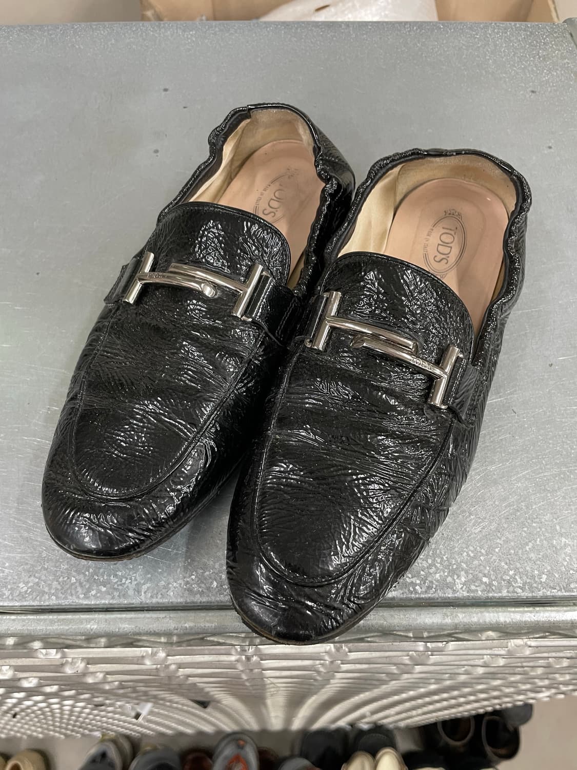 토즈 레더 플랫 로퍼 블랙 39 상품이미지2