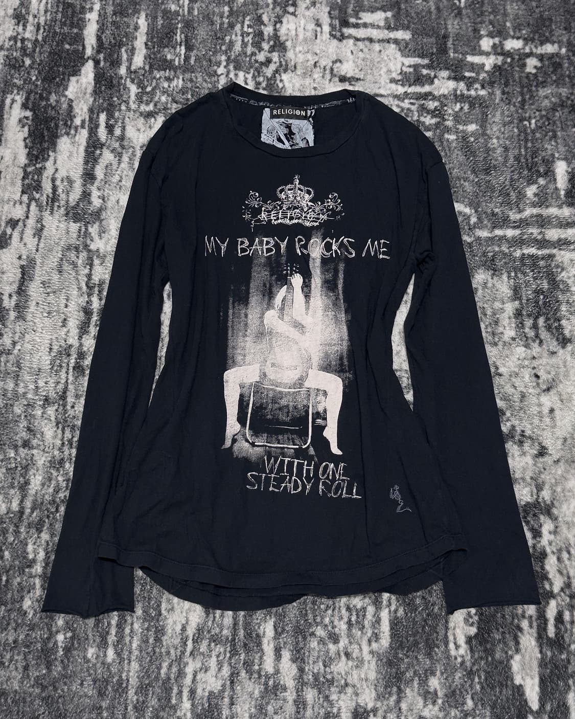 {UNKNOWN} Rock Graphic Cross Stitch L/S  상품이미지3