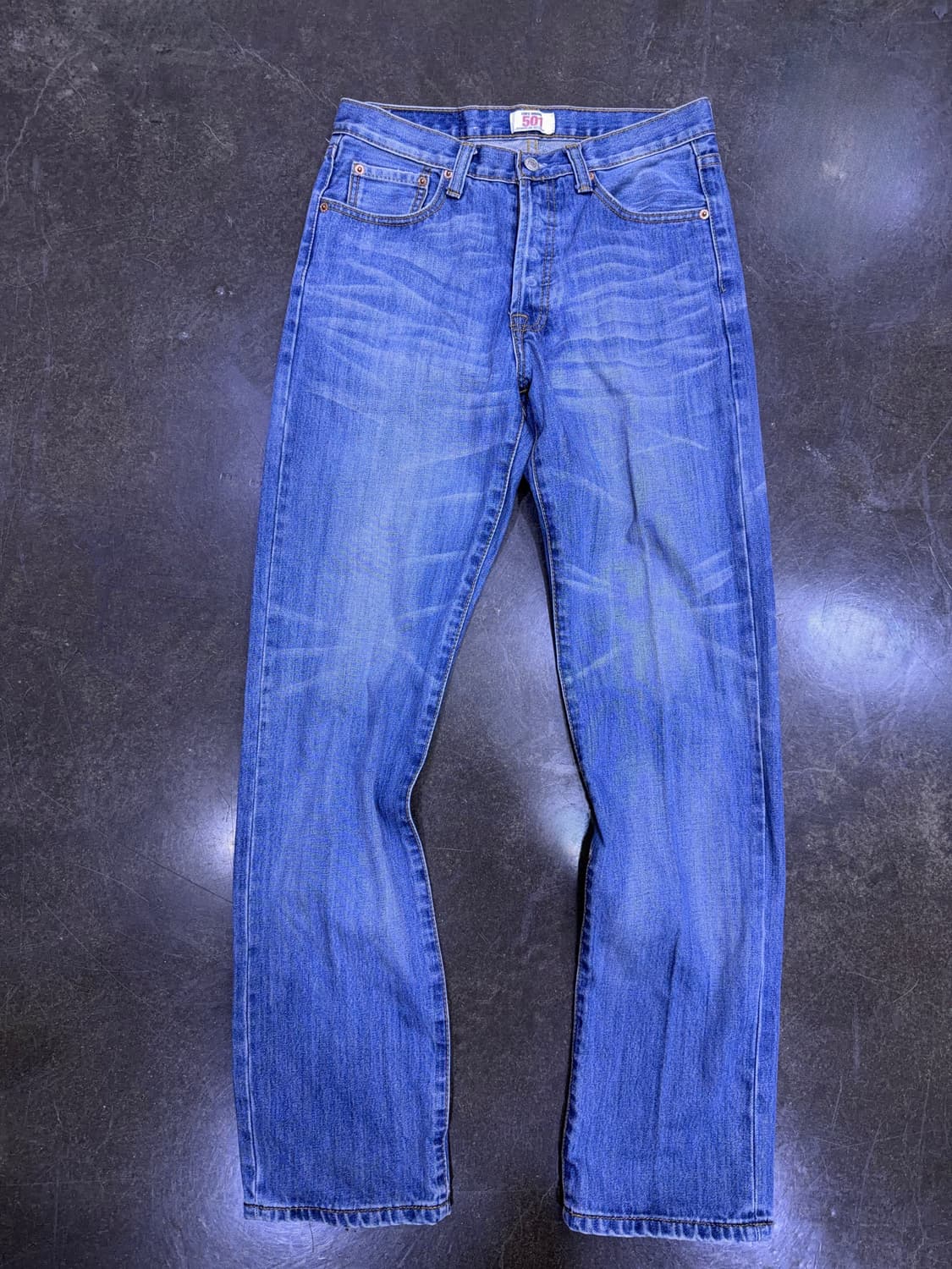 리바이스 501 레귤러핏 빈티지 라인 워싱 데님팬츠 31 상품이미지1