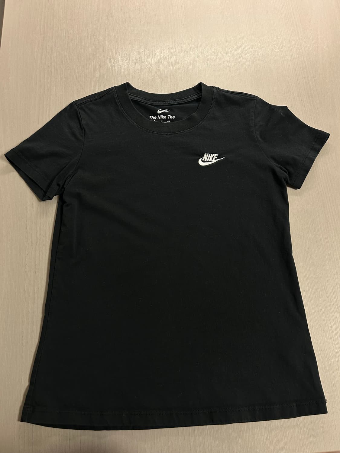 나이키 슬림핏 반팔 상품이미지1