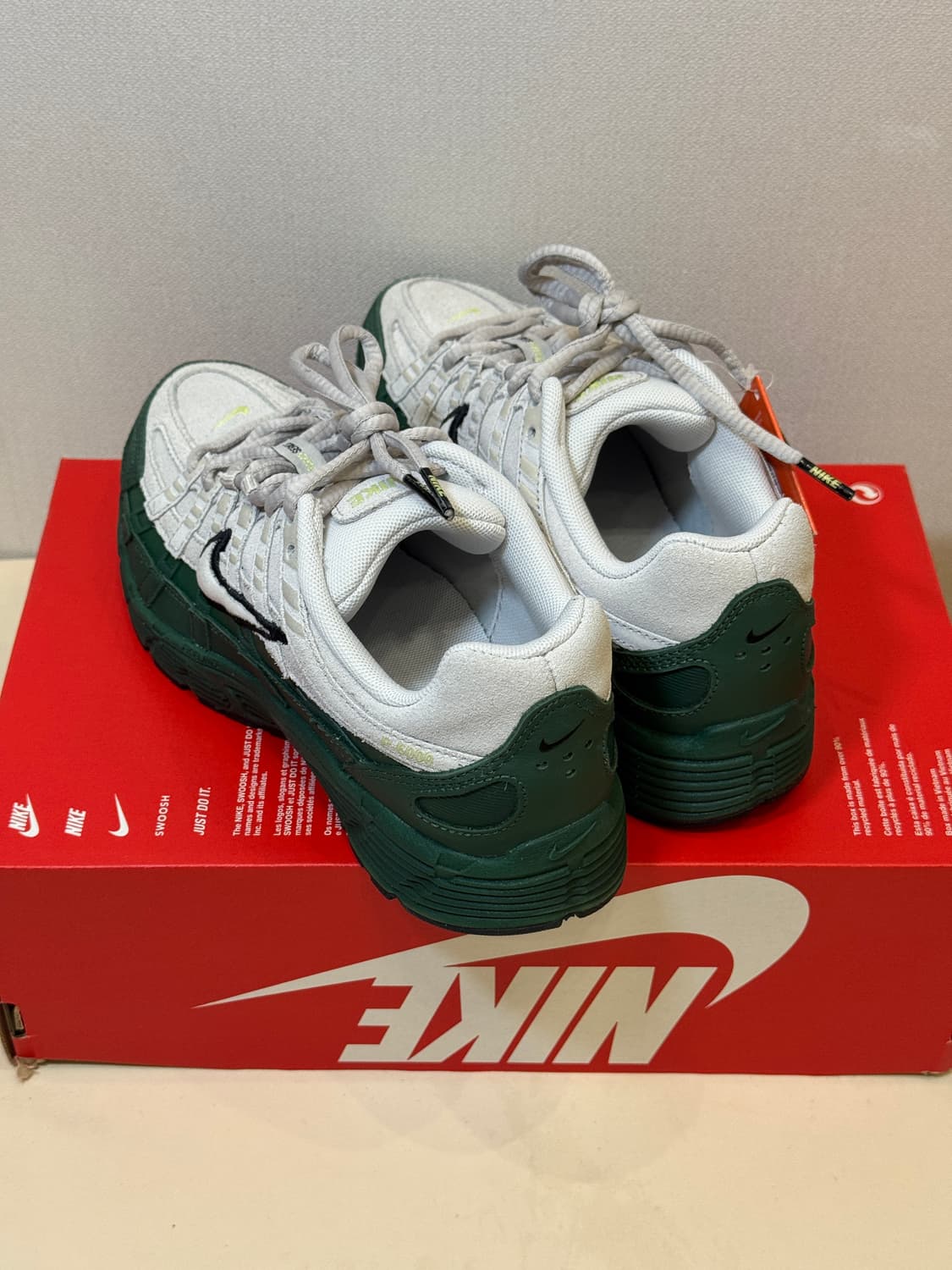 나이키 P-6000 프리미엄 라임라이트 다크 스모크 그레이 275mm 상품이미지5