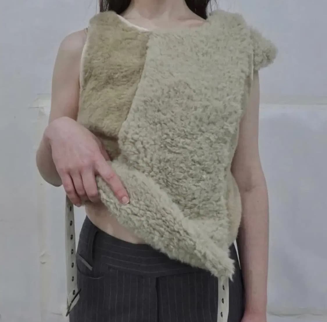 에옹쓰 무스탕 퍼 베스트 상품이미지1