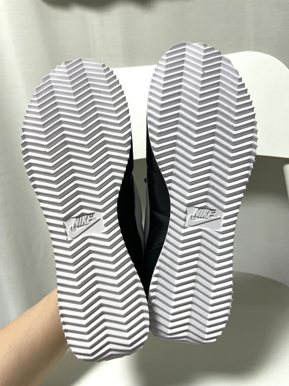 미사용) 나이키 코르테즈 나일론 운동화 235mm _ 블랙 상품이미지8