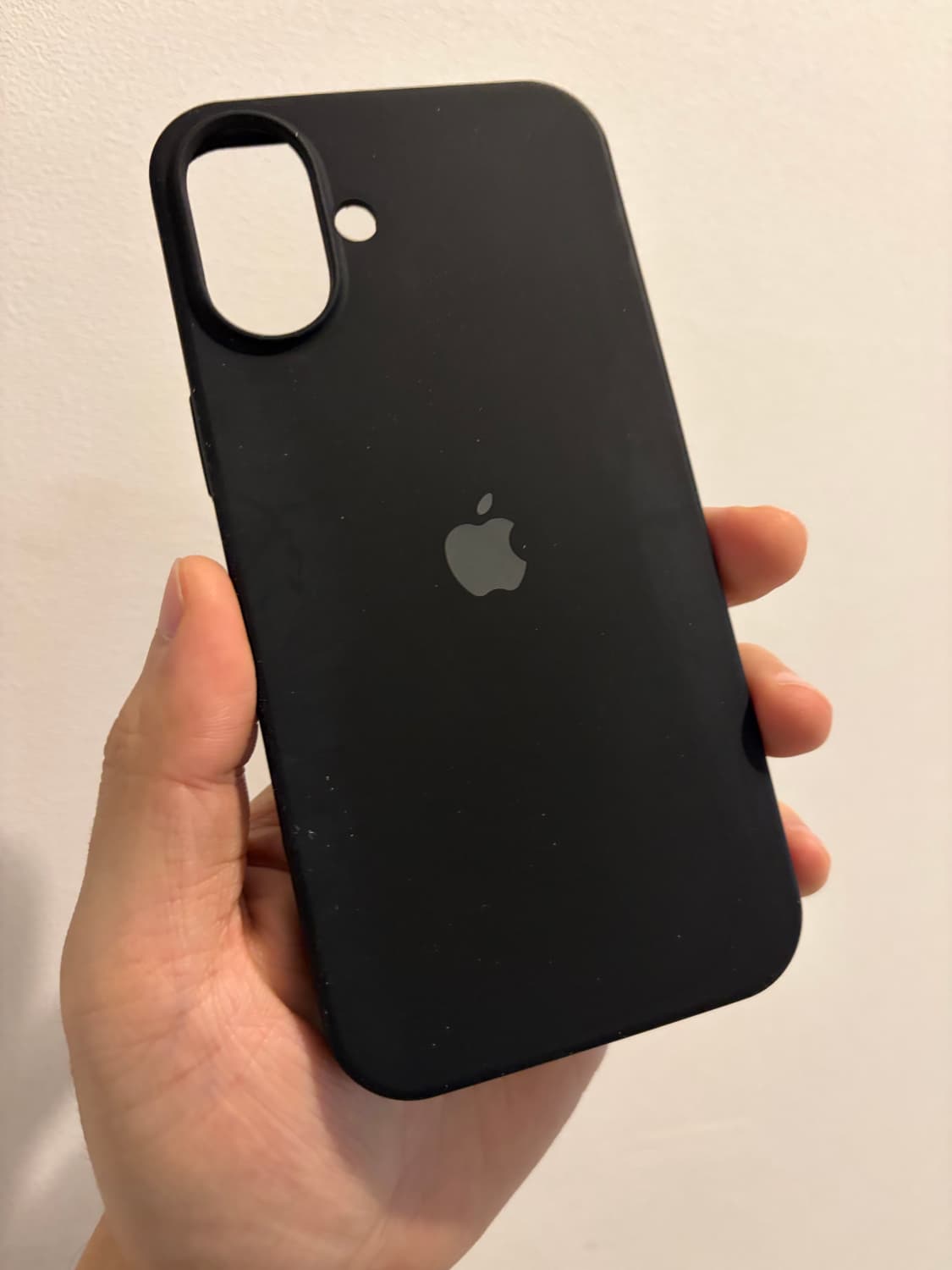 (새상품) 아이폰 16플러스 블랙 케이스 판매 상품이미지1