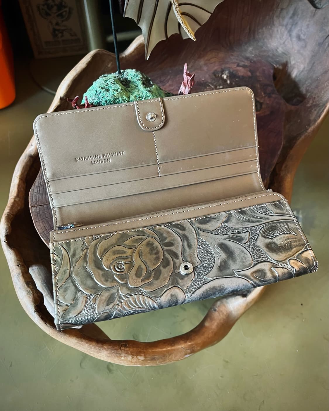 KATHARINE HAMNETT Metallic Rose Wallet  상품이미지7