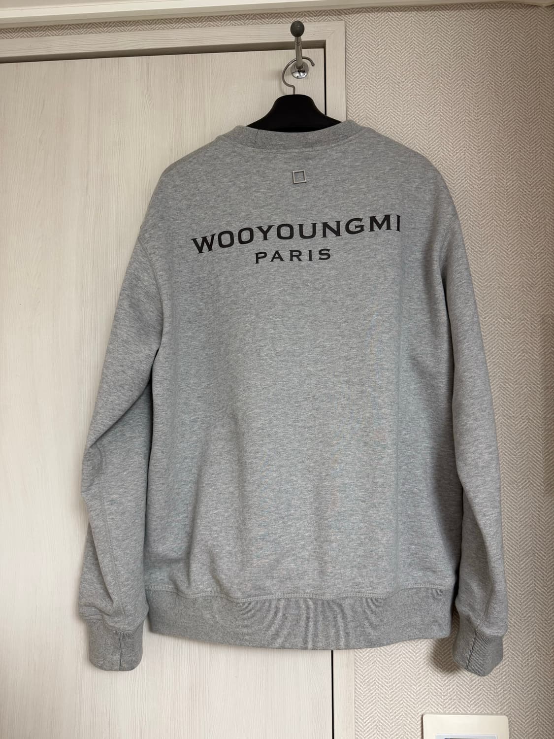 (48) 23fw 우영미 백로고 맨투맨 그레이 상품이미지1