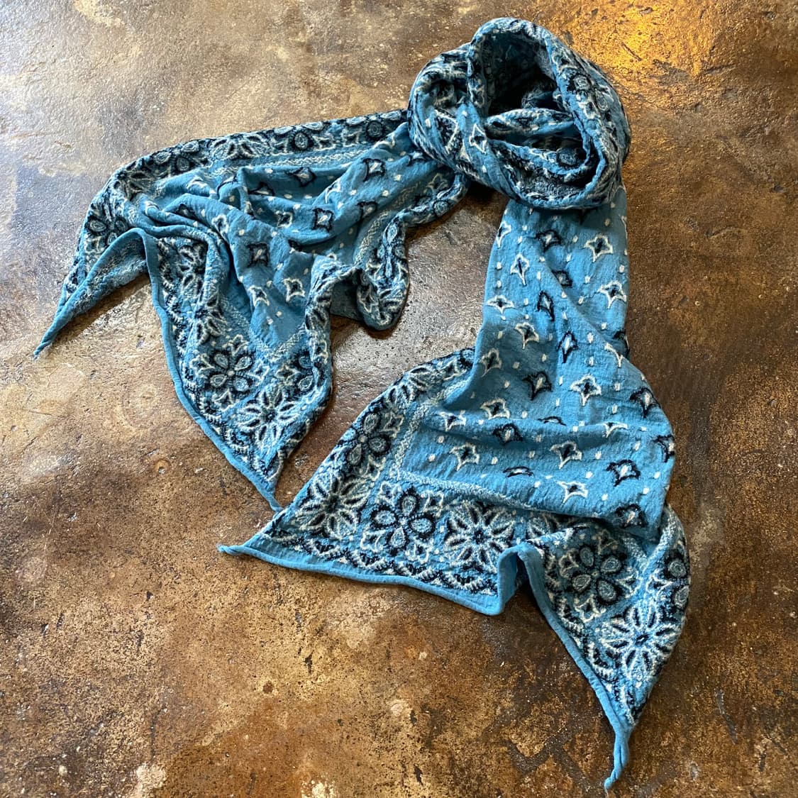 캐피탈 울 반다나 머플러 상품이미지1