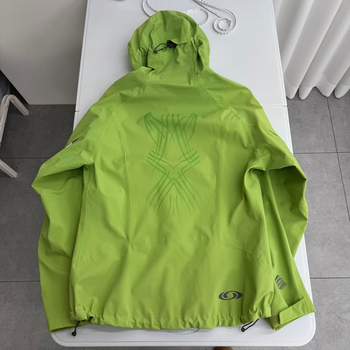 살로몬 바람막이  상품이미지3