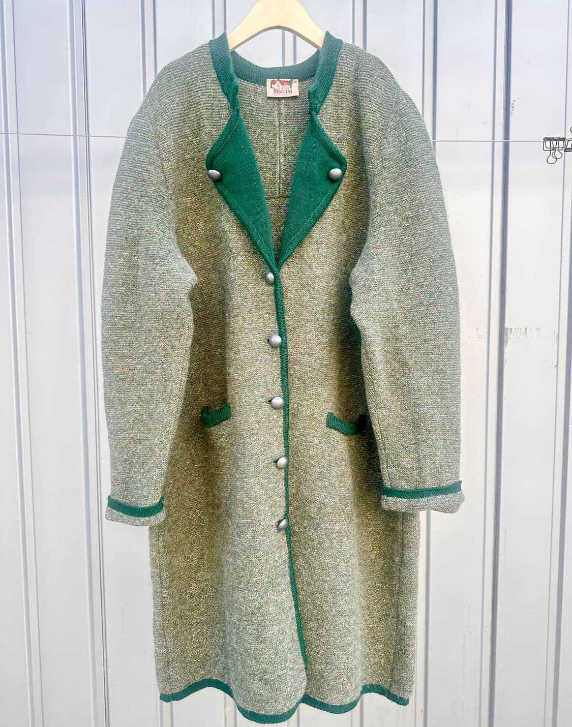 Astrifa의 퓨어 울 롱 가디건을 소개합니다. 상품이미지1