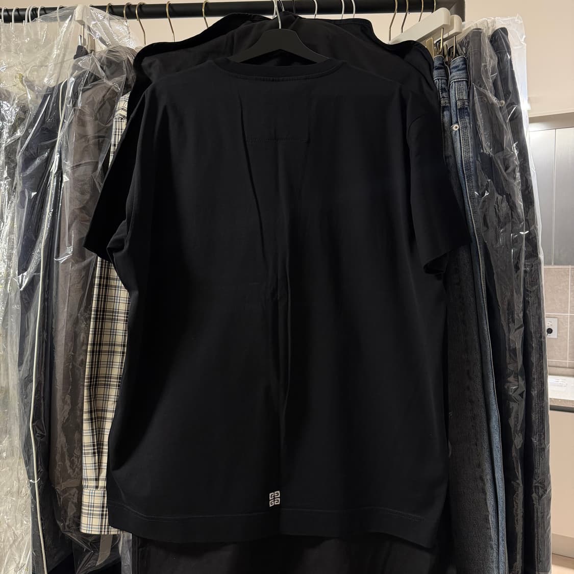 지방시 코튼 컬리지 티셔츠 블랙 XL 상품이미지4