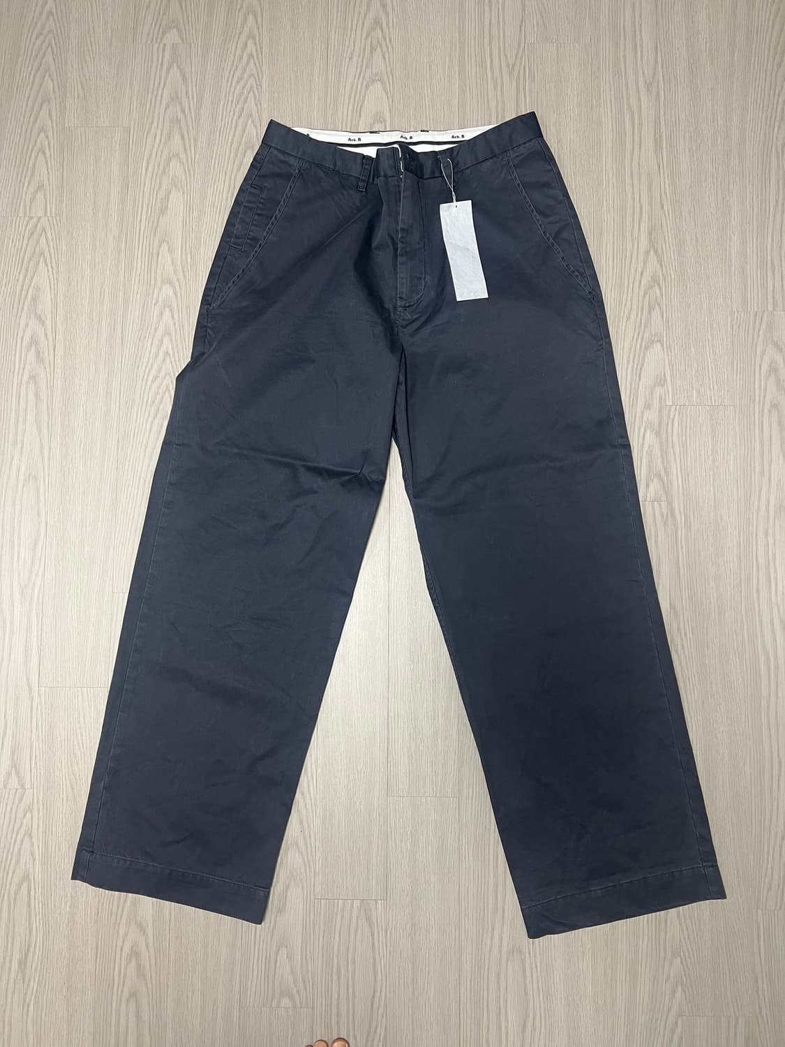 아크블루 에센셜 치노팬츠 그라파이트 XL 상품이미지2