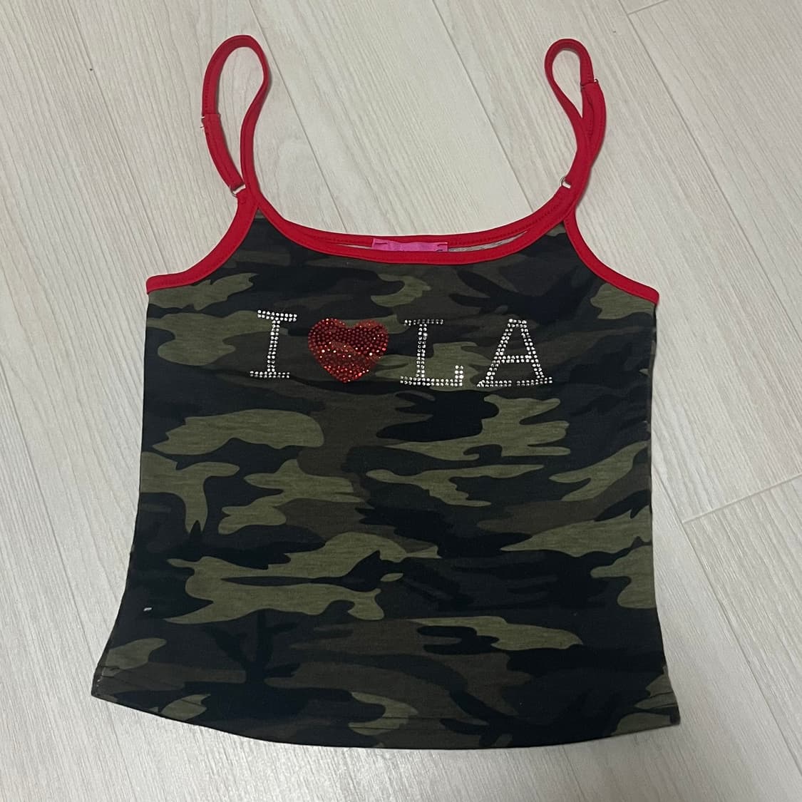 Edikted 에디키드 카모 나시 슬리브리스 쥬얼 탑 상품이미지1