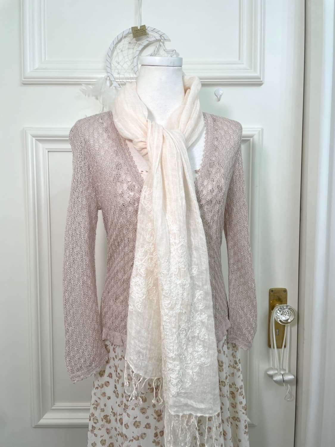 sheer coral flower embroidery cotton sca 상품이미지2