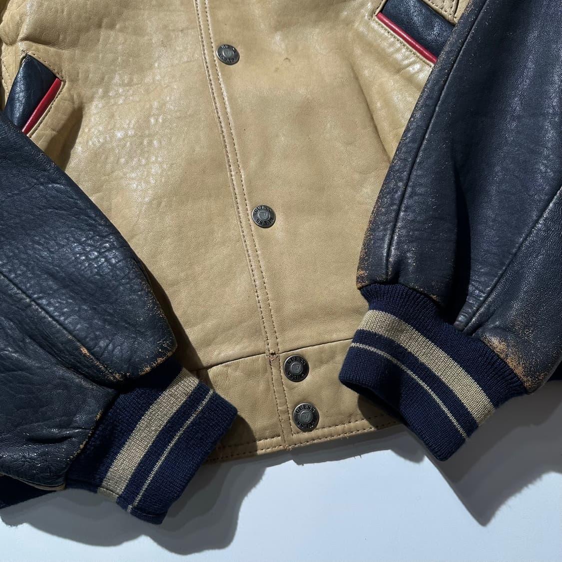 90‘s 게스 레더 바시티 자켓 상품이미지9