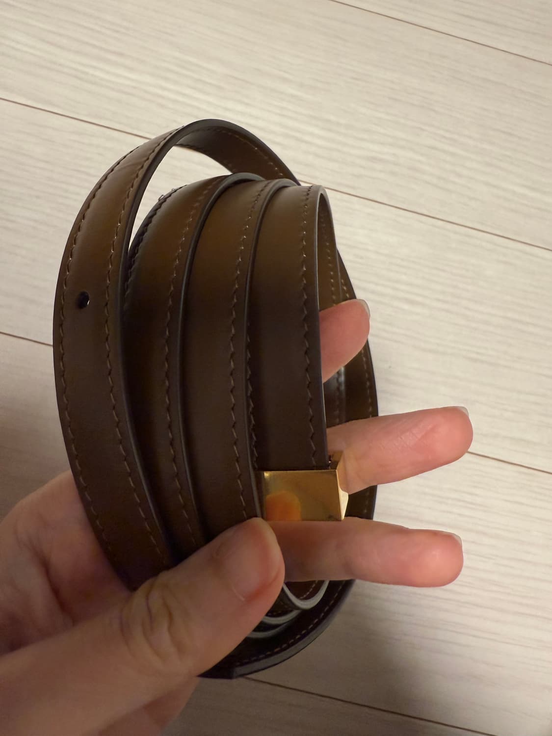 셀린느 클래식박스 카멜 틴 상품이미지2