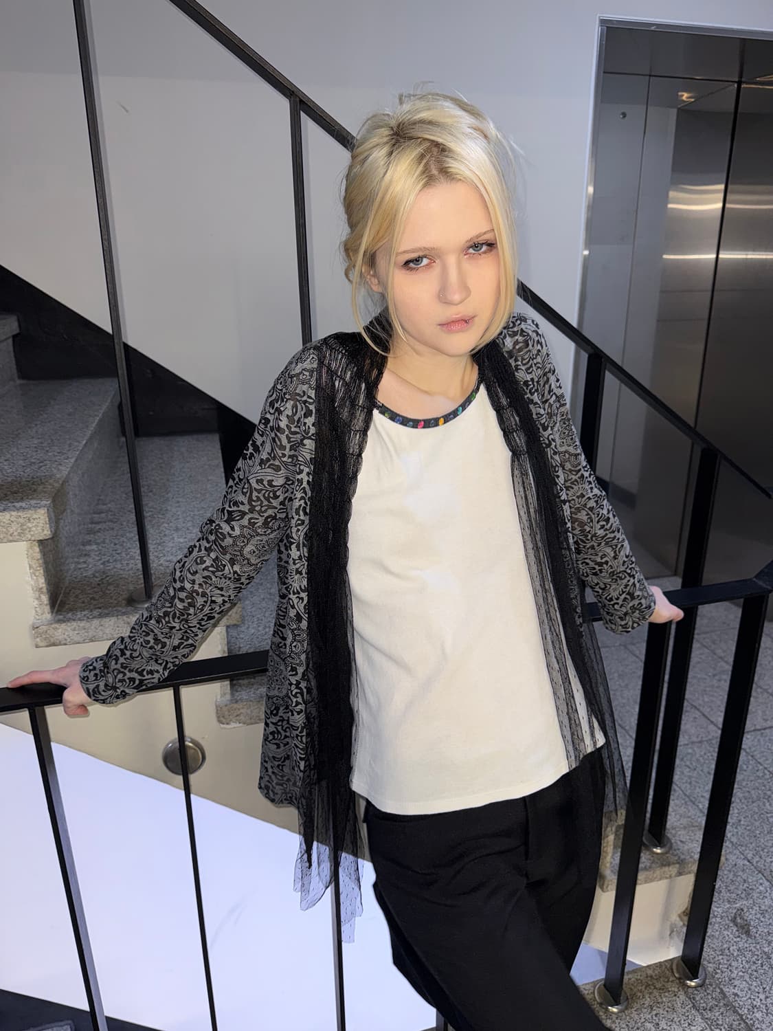 layered lace see-through cardigan 상품이미지1