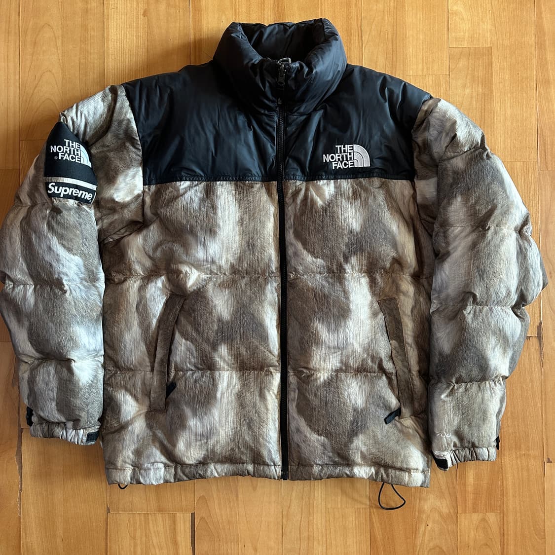 슈프림 x 노스페이스 퍼 눕시 상품이미지1