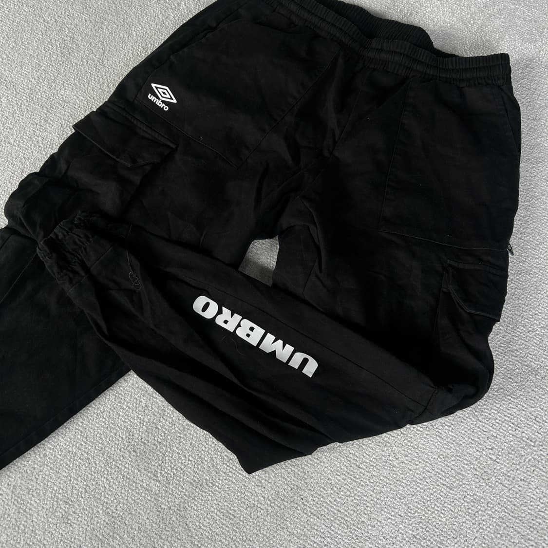 엄브로 블랙 카고 트레이닝 바지 L 상품이미지1