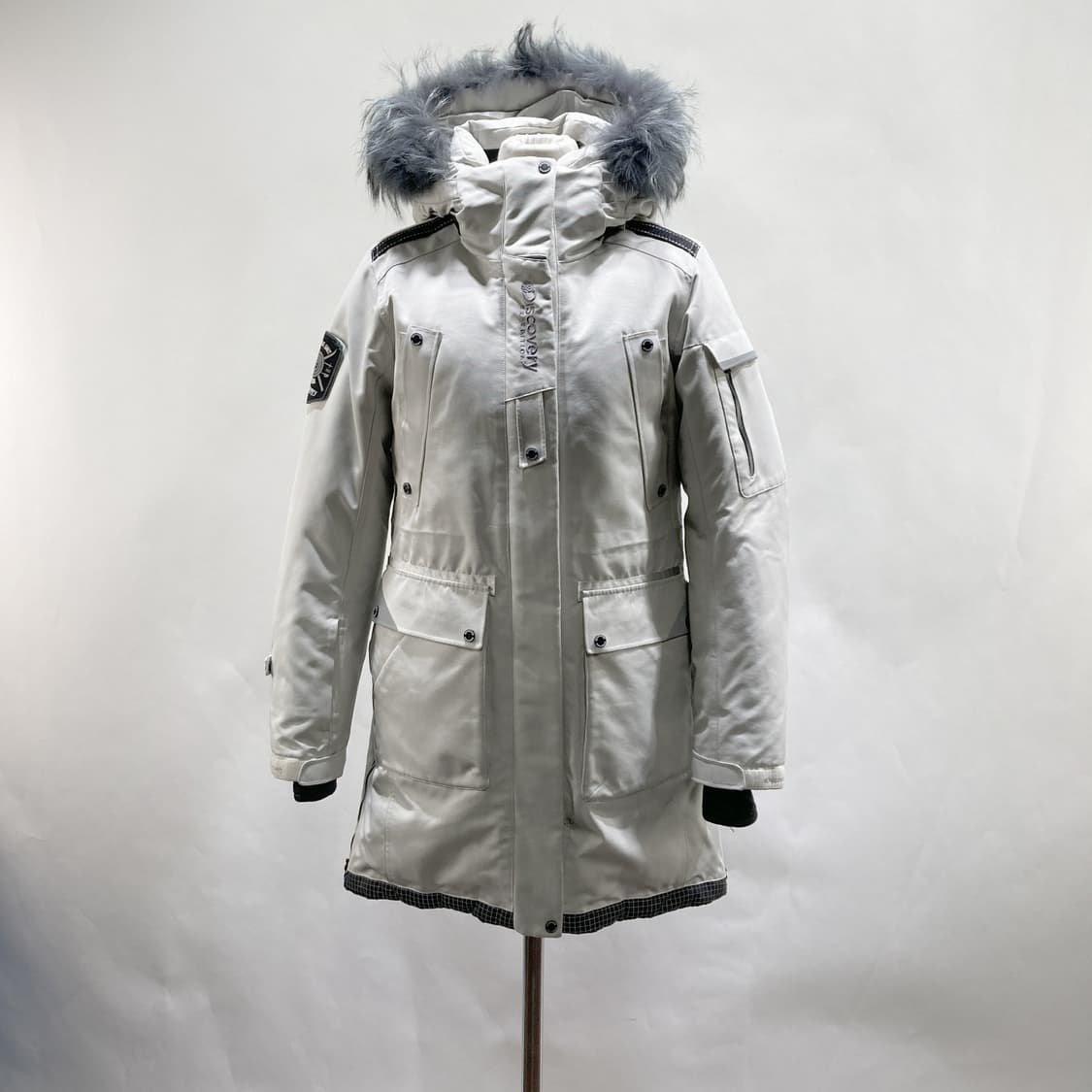 디스커버리 여성 블랙콤 롱패트롤 다운자켓 S 상품이미지1