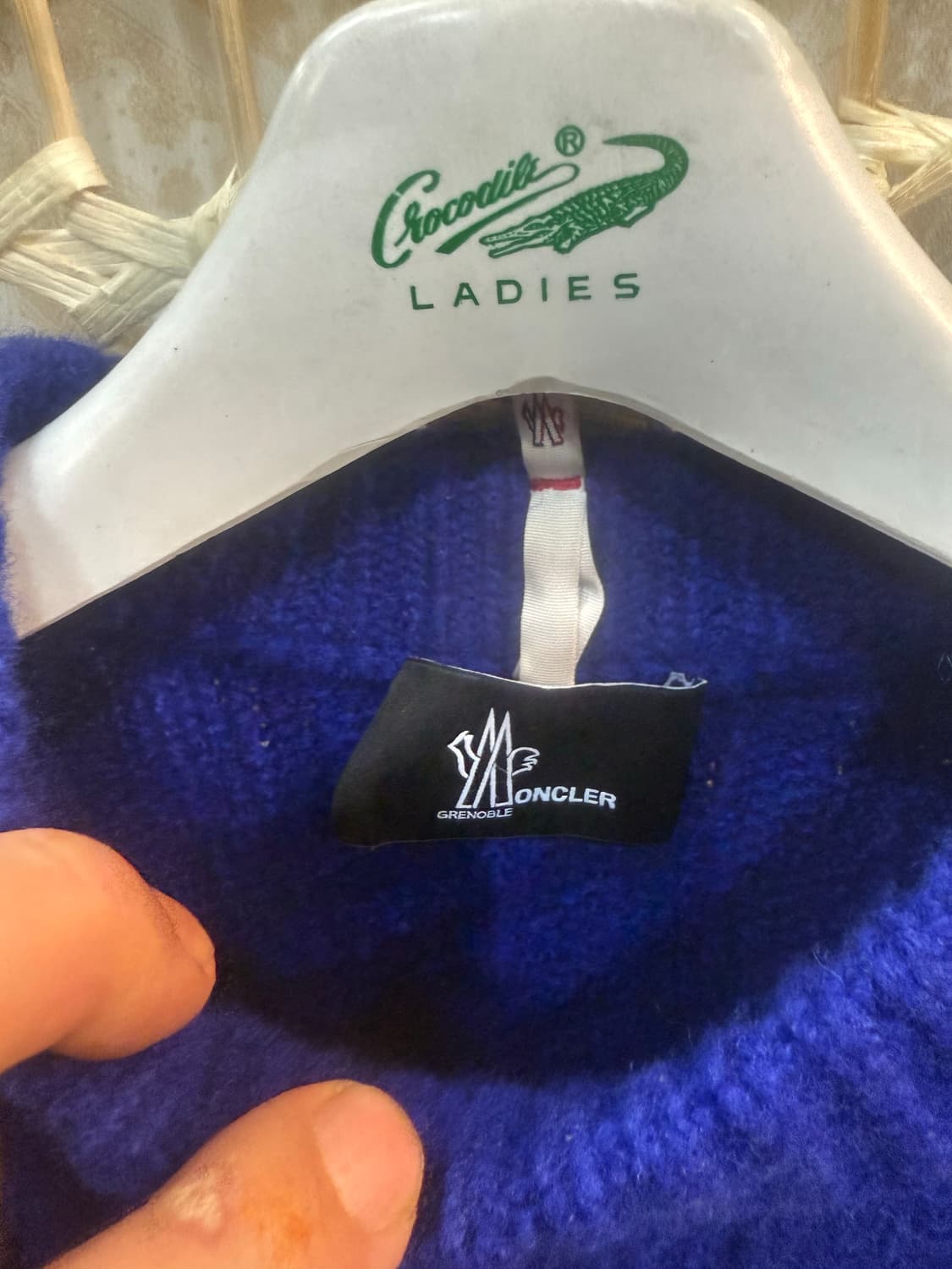 66/22fw 정품 몽클레어 니트 팝니다 상품이미지2