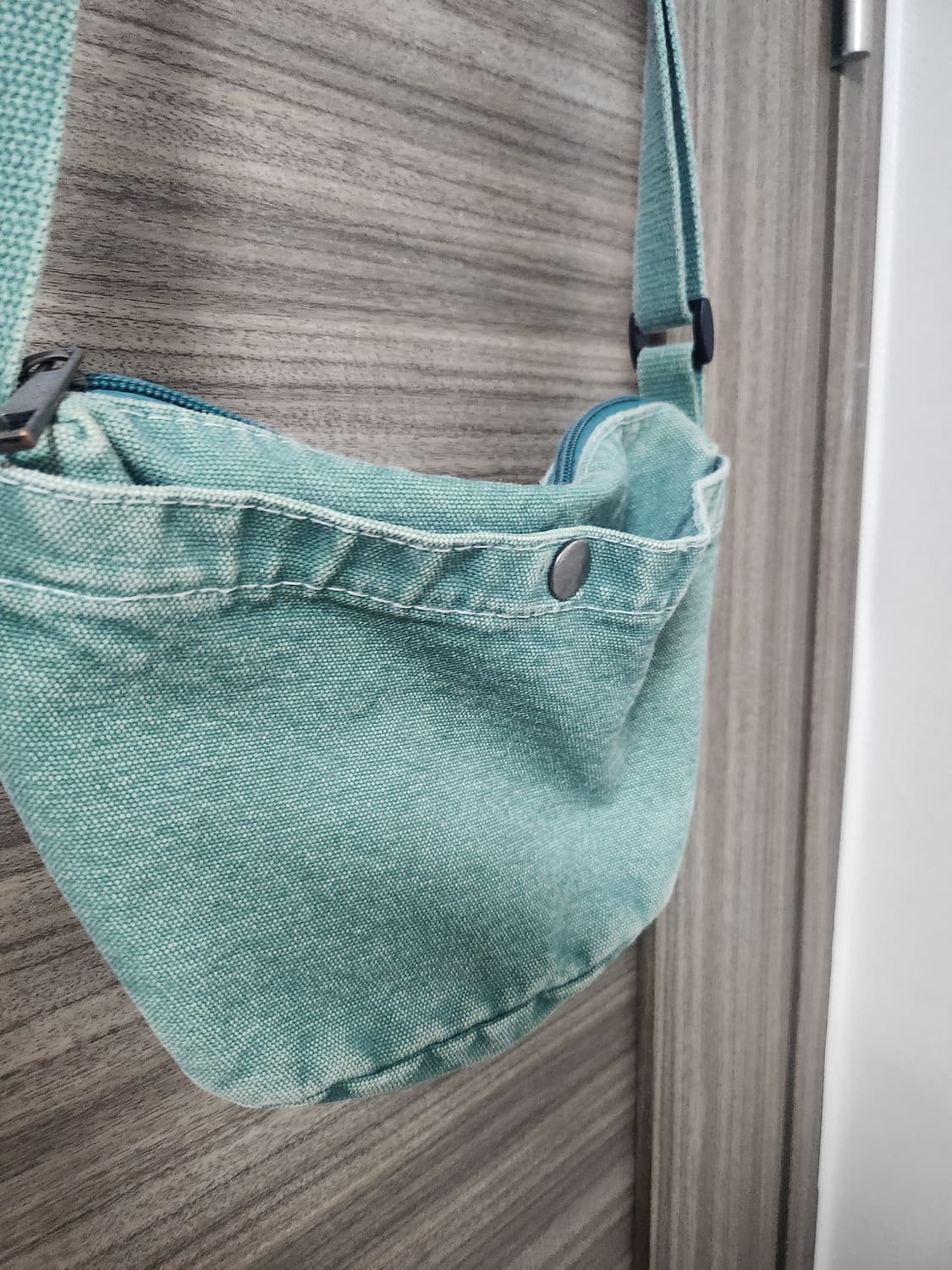 지구샵에서 구입 빈티지 미니크로스백(무료나눔가능) 상품이미지2