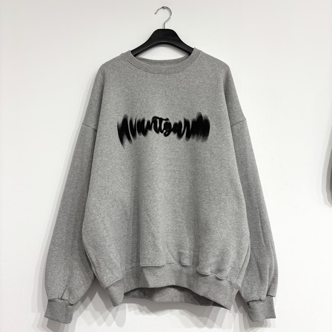 [새상품] 기모 맨투맨 4디자인 상품이미지3