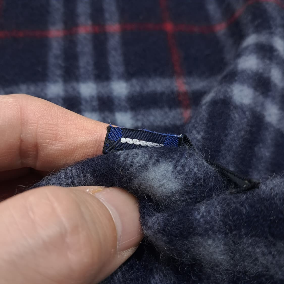 MX521 버버리 90s 영국판 램스울 체크 네이비 머플러 목도리 상품이미지5