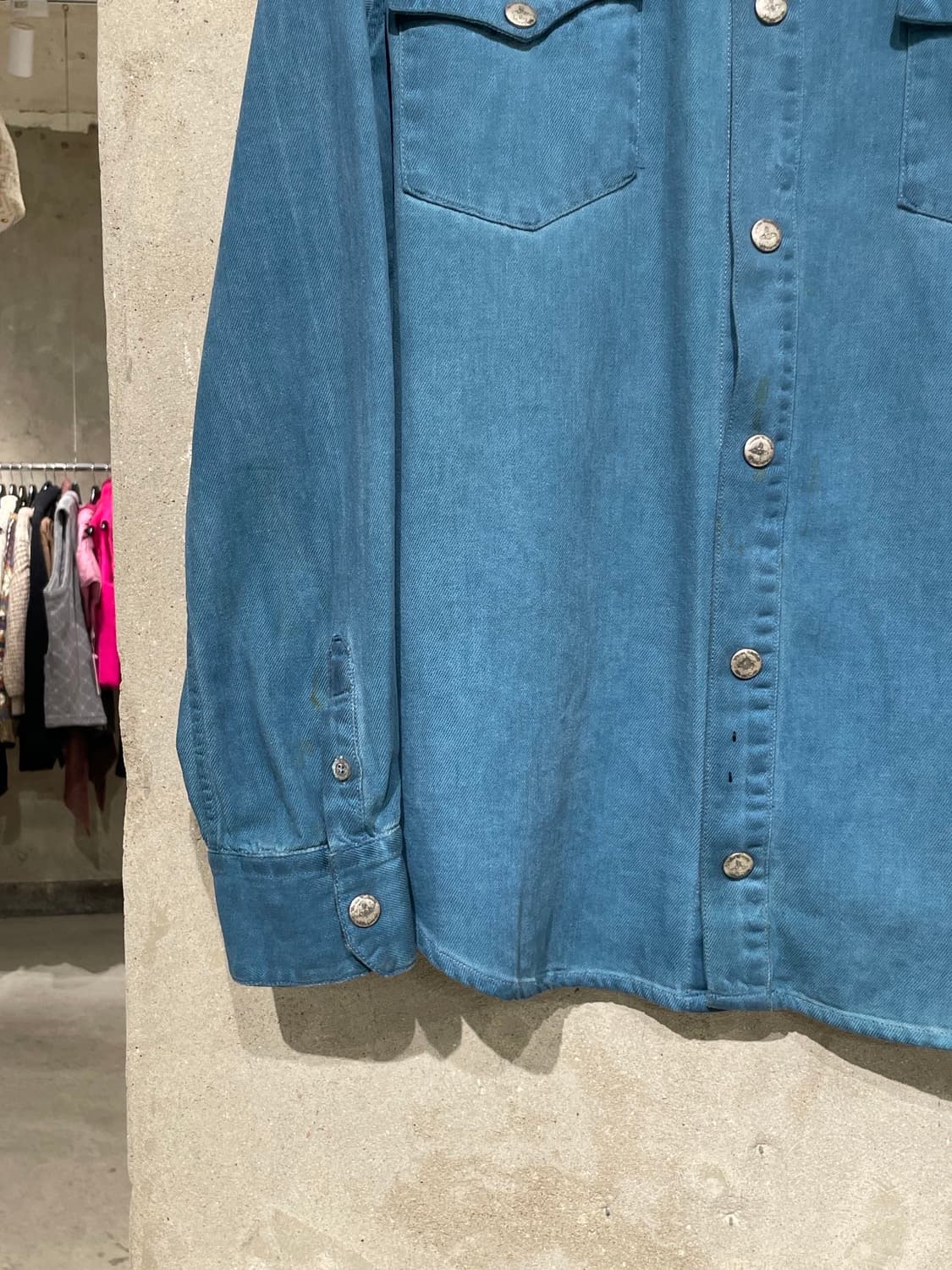 비비안 웨스트우드 앵글로마니아 아쿠아 블루 스냅 버튼 데님 셔츠 상품이미지4