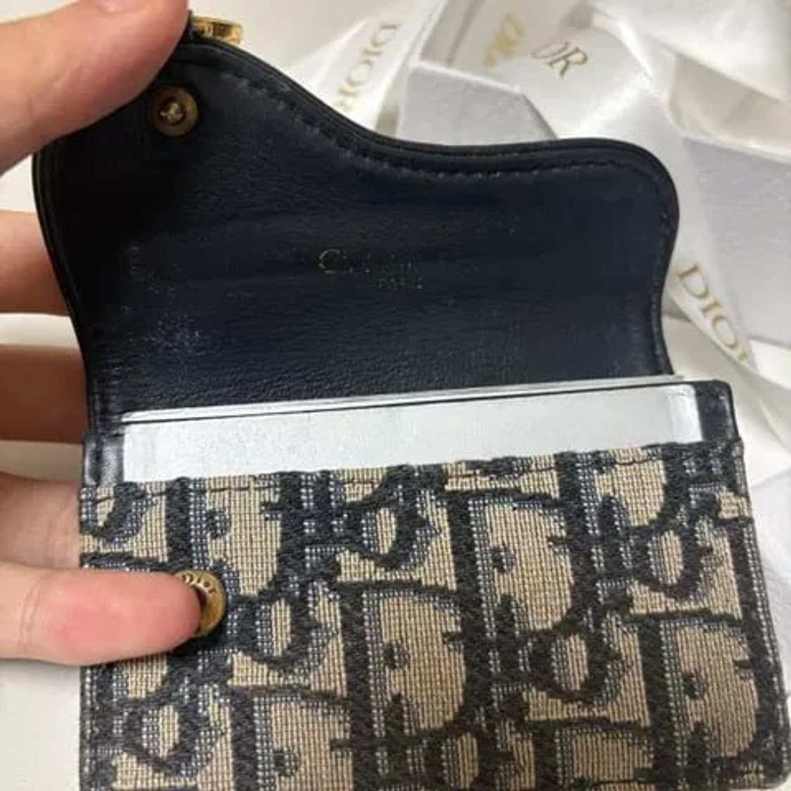 디올 오블리크 새들 지갑 상품이미지5