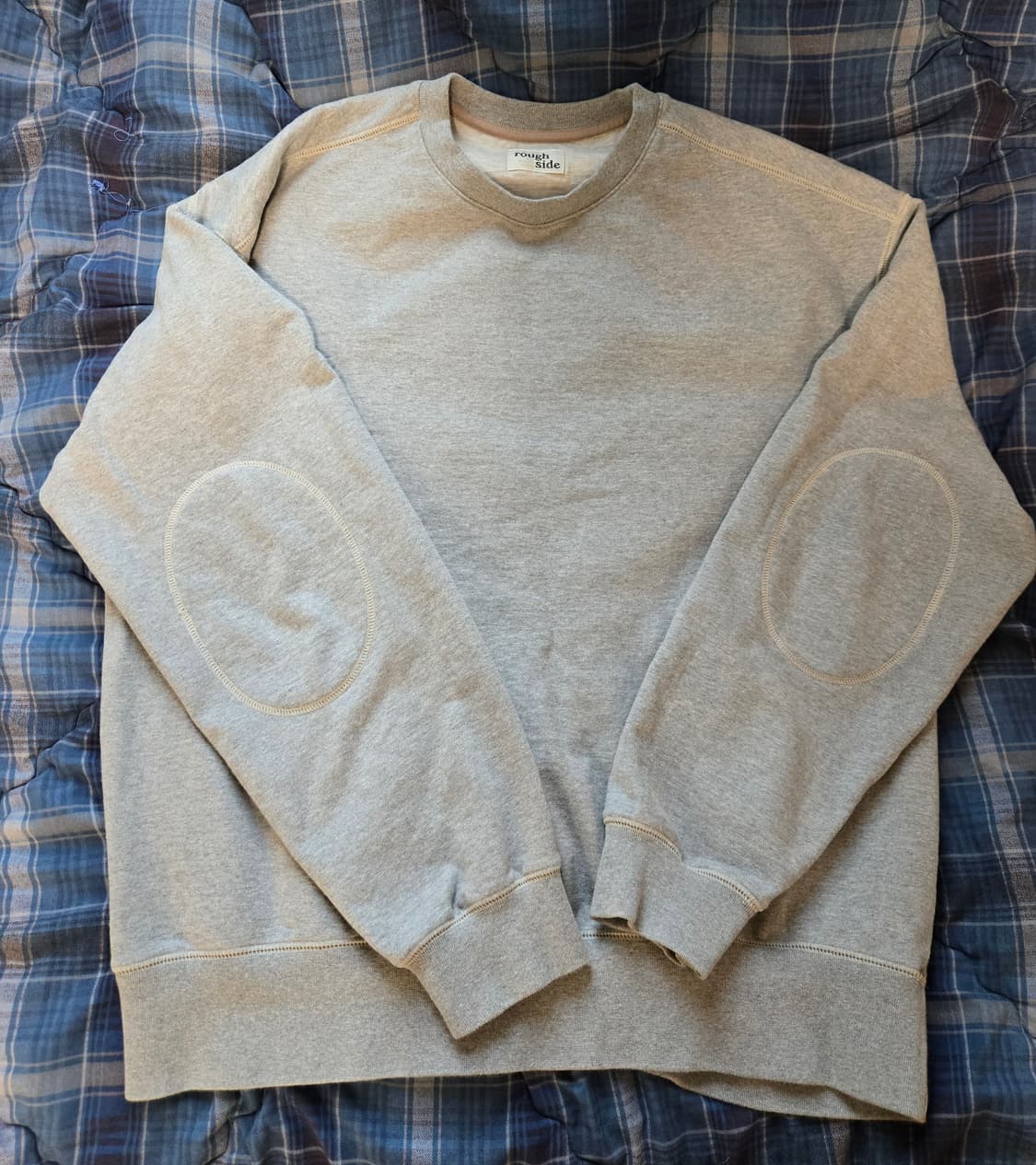 러프사이드 맨투맨 멜란지 그레이 4사이즈 판매합니다. 상품이미지2