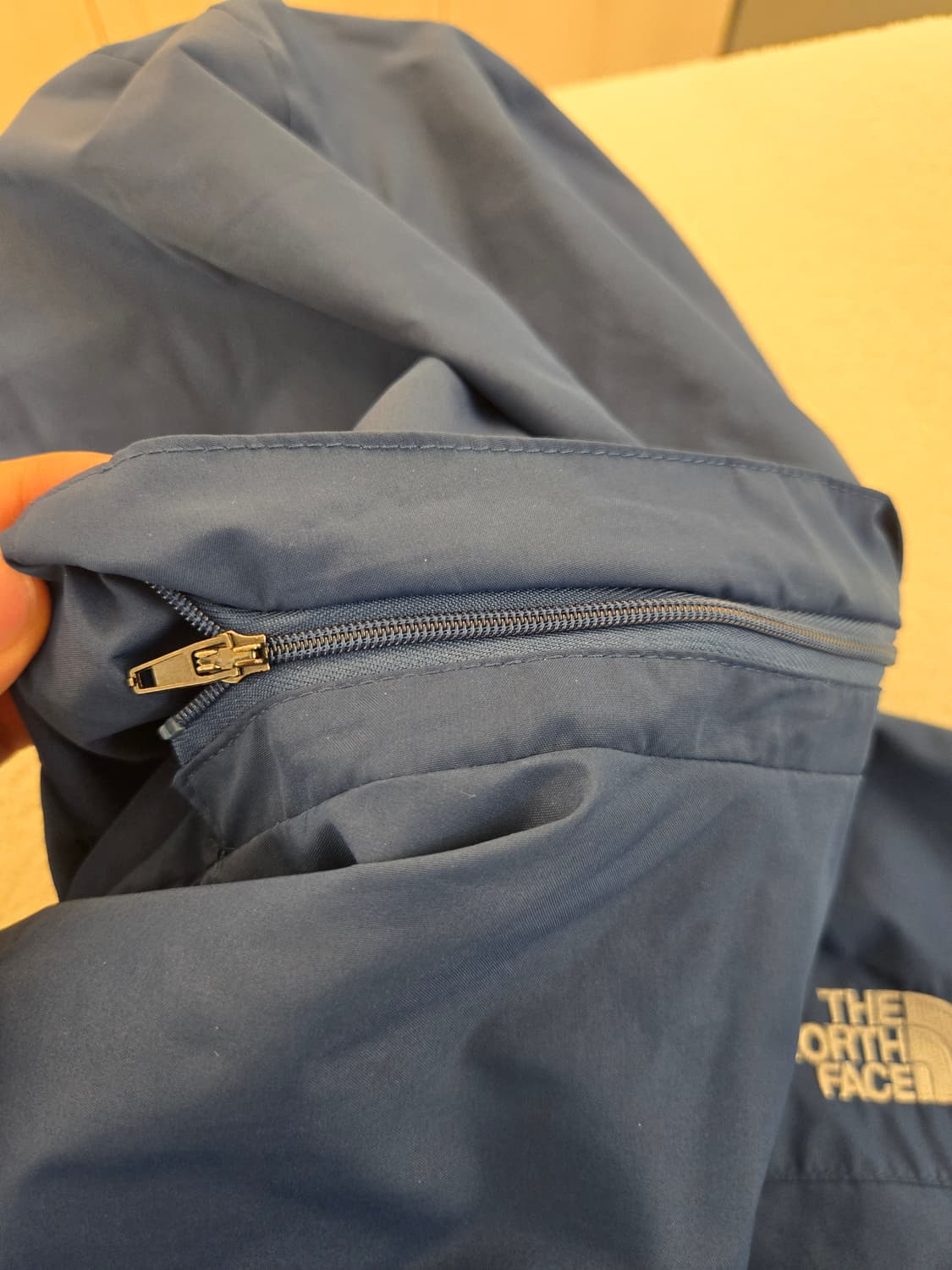 노스페이스 고어텍스 블루 바람막이 100 상품이미지10