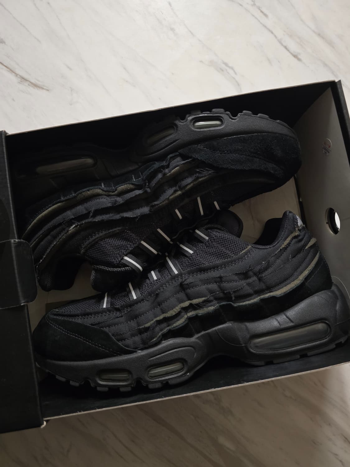 나이키 x 꼼데가르송 옴므 CDG 에어맥스 95 블랙 상품이미지1