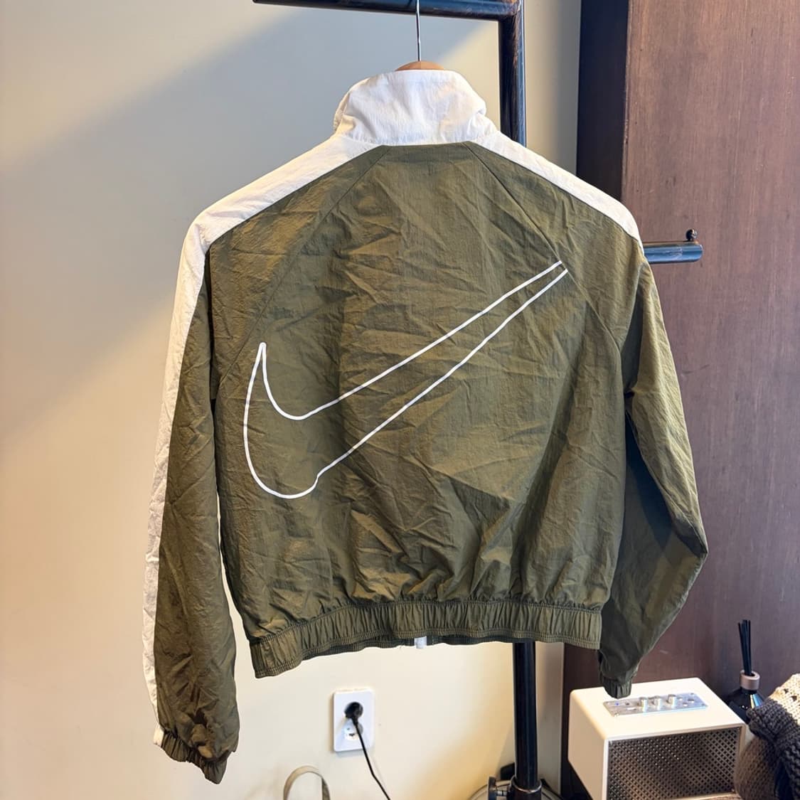 15622 - 나이키 크롭 바람막이 자켓 상품이미지4