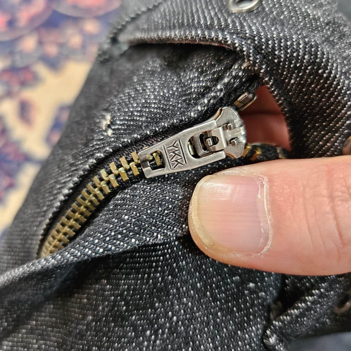 버버리(Burberry) 벨티트 데님 흑청 미디 스커트 36 상품이미지6