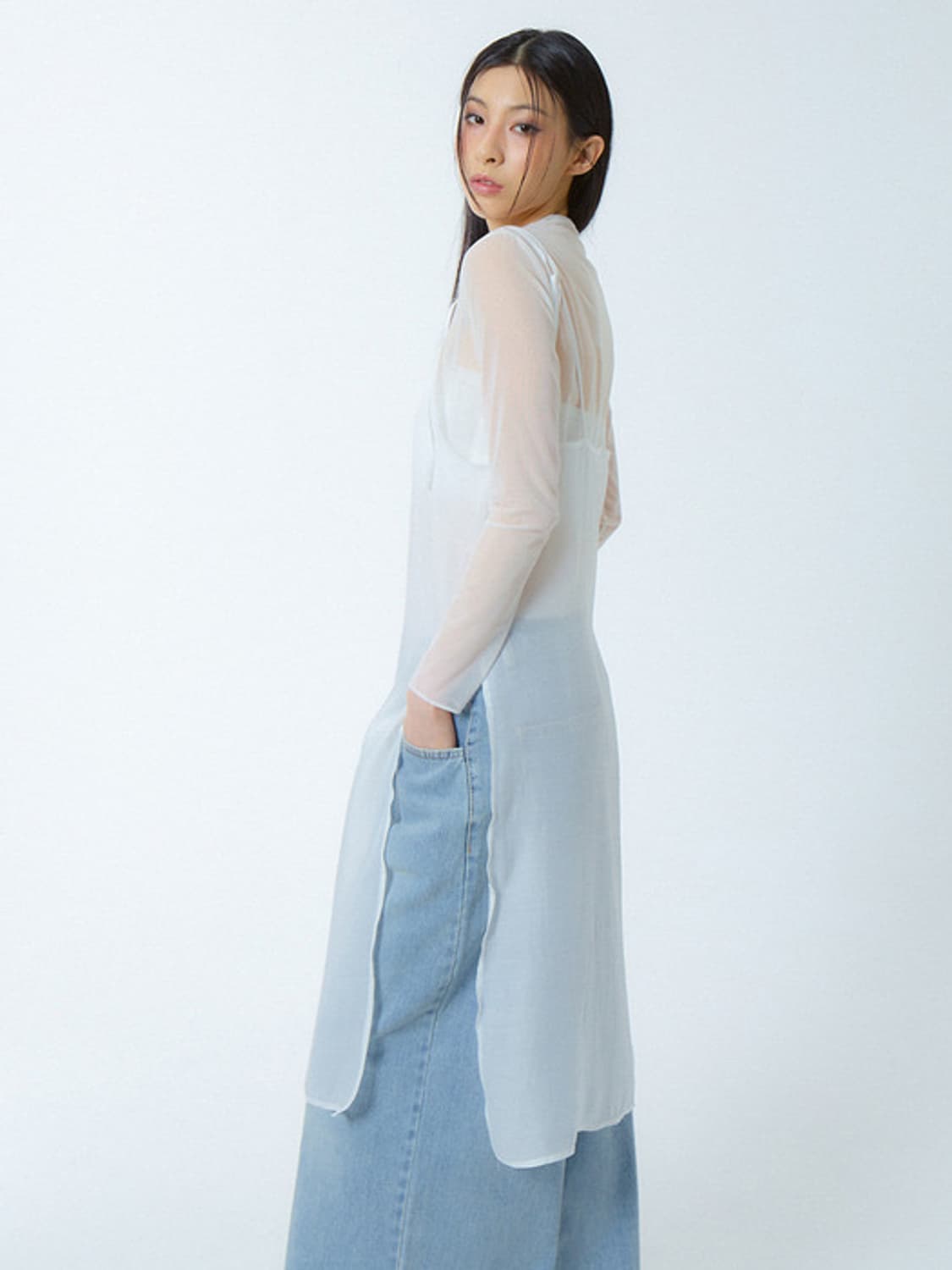 언노운플라넷 시스루 슬릿 원피스 화이트 상품이미지3