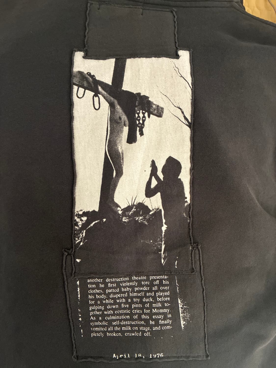 L) erd artist defends assemblage hoodie 상품이미지4