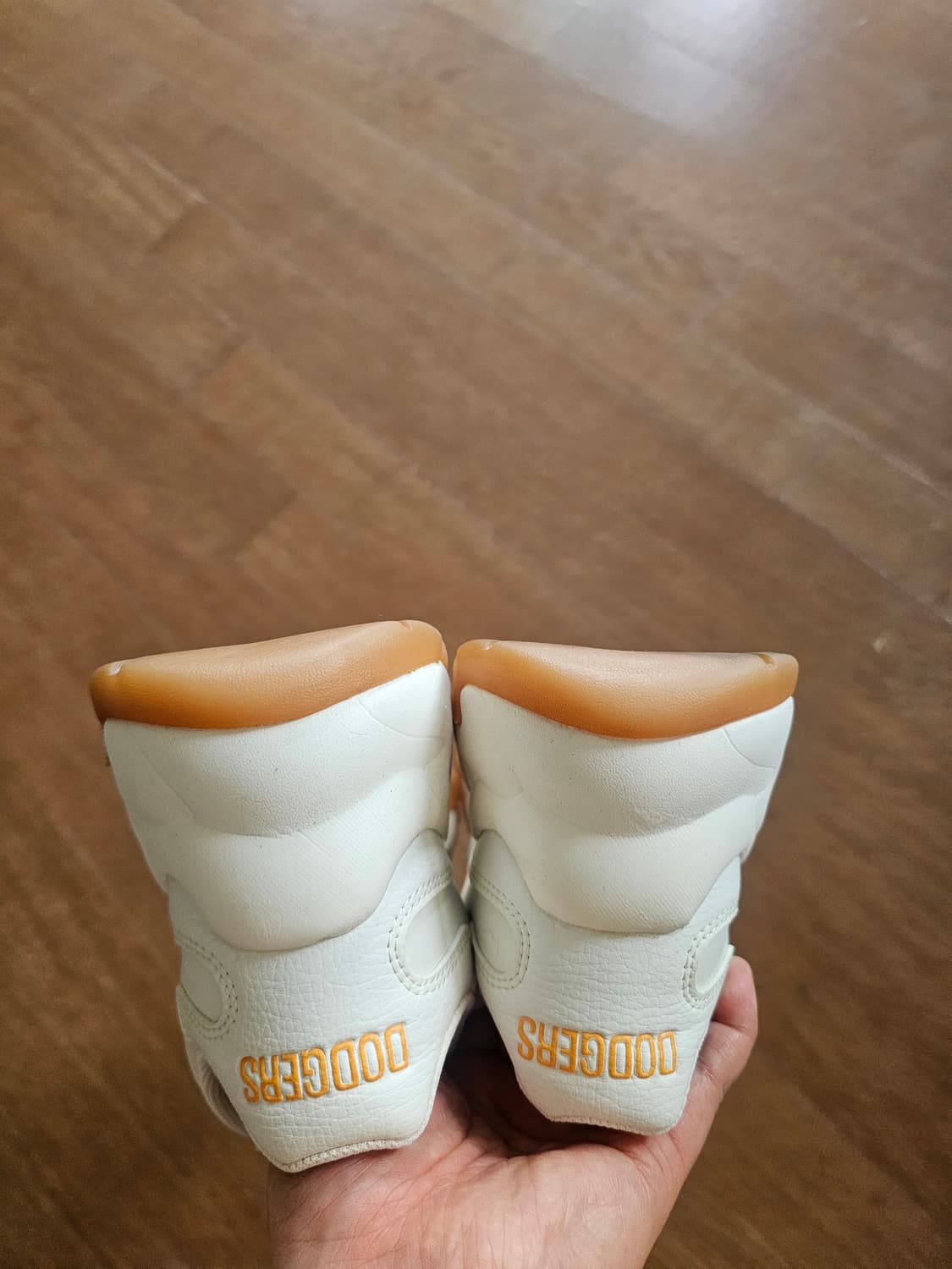 (2회착용)MLB 빅볼청키 픽셀LA 상품이미지3