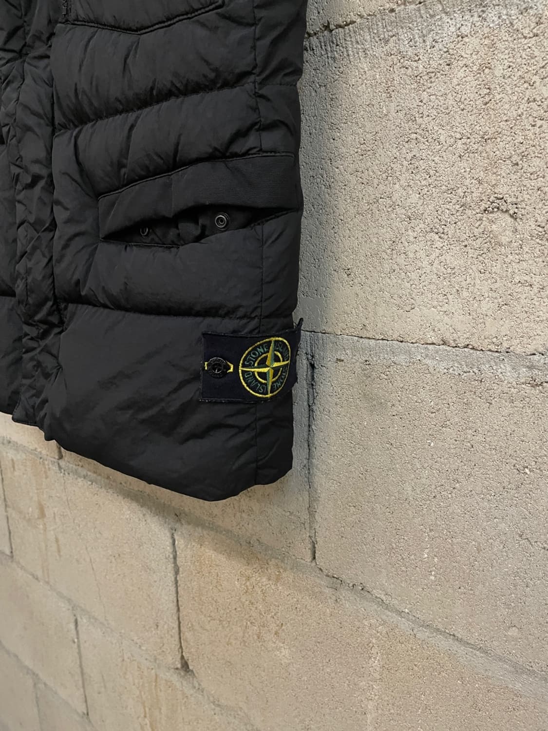 스톤 아일랜드 크링클랩스 다운 베스트 상품이미지3