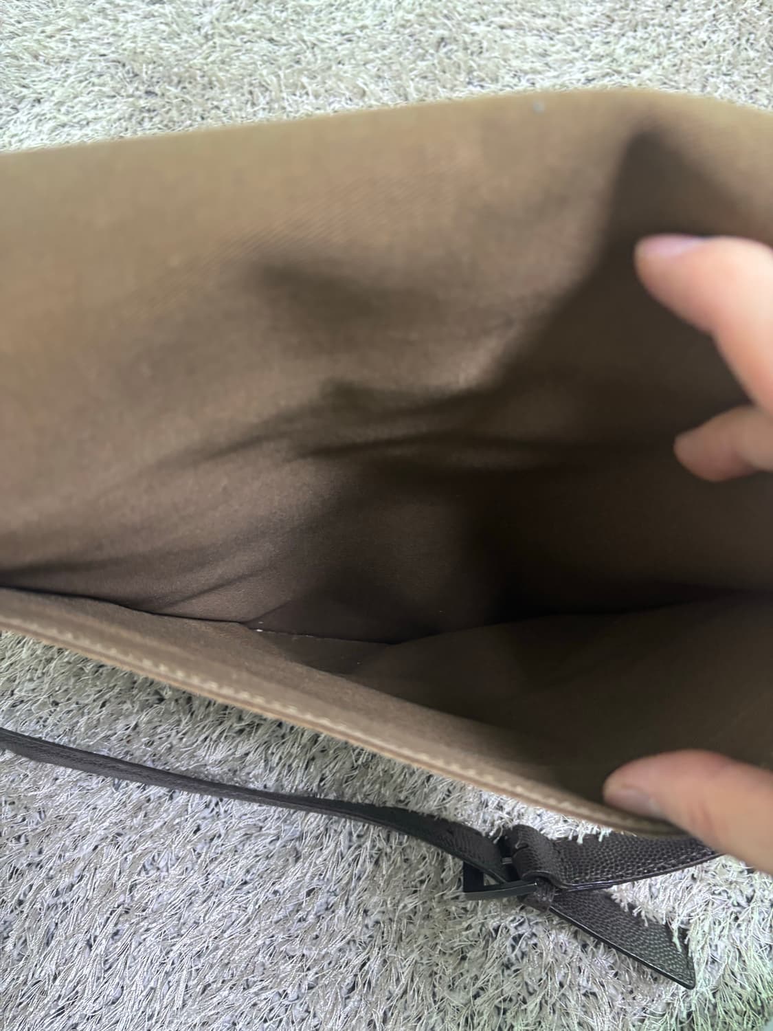 영국 브랜드 DUNHILL 가죽 컨버스 크로스백 상품이미지10