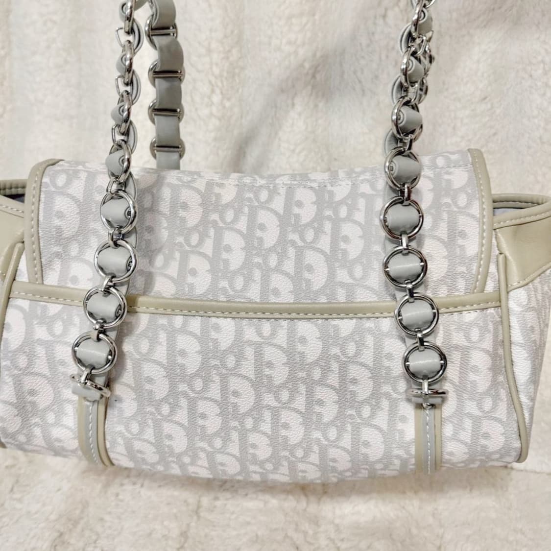 디올 로맨틱 하트백 그레이 상품이미지3