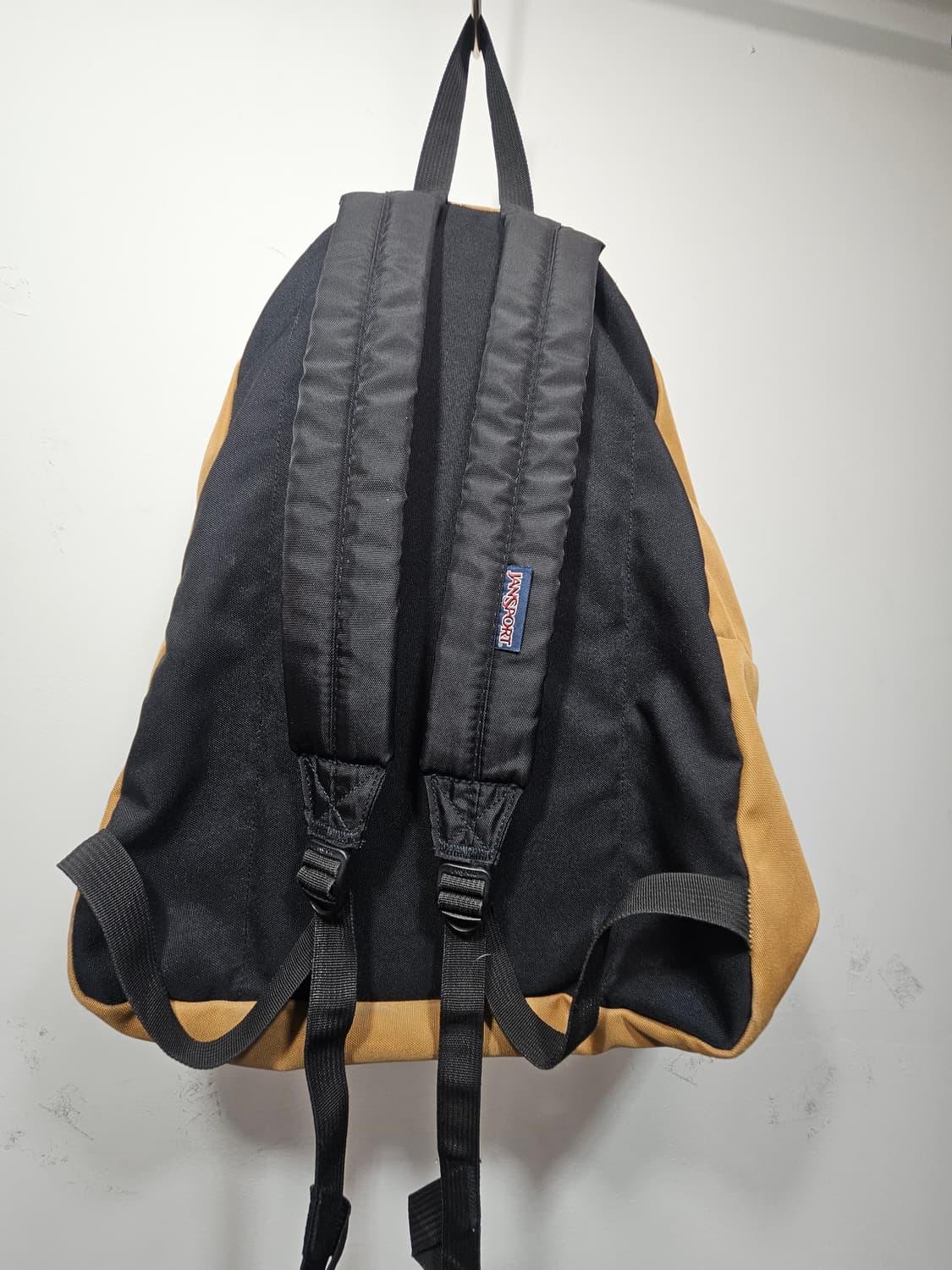 잔스포츠(JANSPORT) 슈퍼브레이크 백팩 브라운베이지  상품이미지9