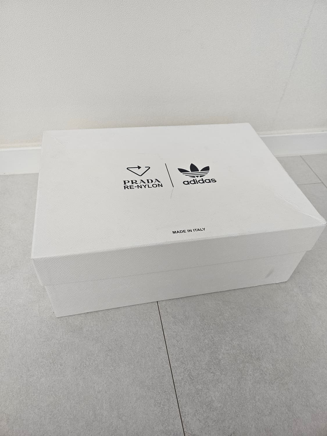 프라다X아디다스 리나일론 컬렉션 로우 스니커즈 상품이미지4